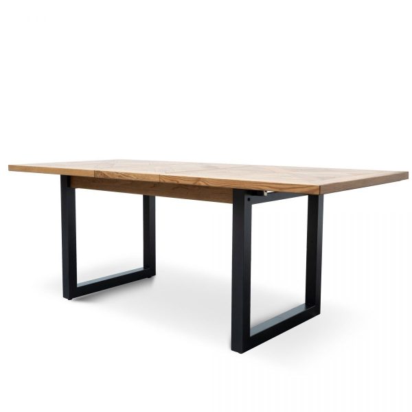 VENIRI Dining Table